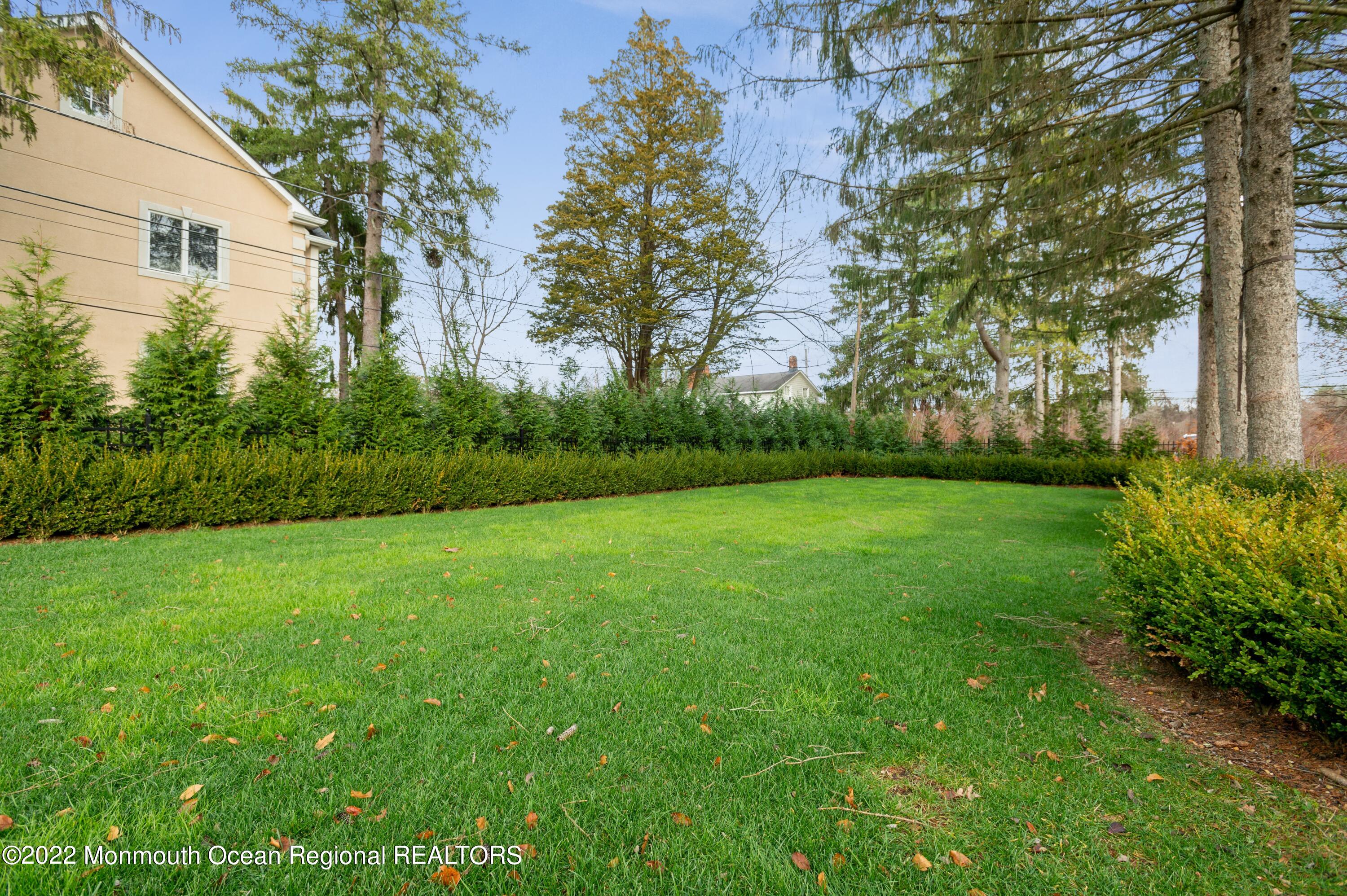 16 Holmdel Road Holmdel, NJ 07733 - Photo 27 of 28 29_16SHolmdelRd_26_BackYard_HiRes