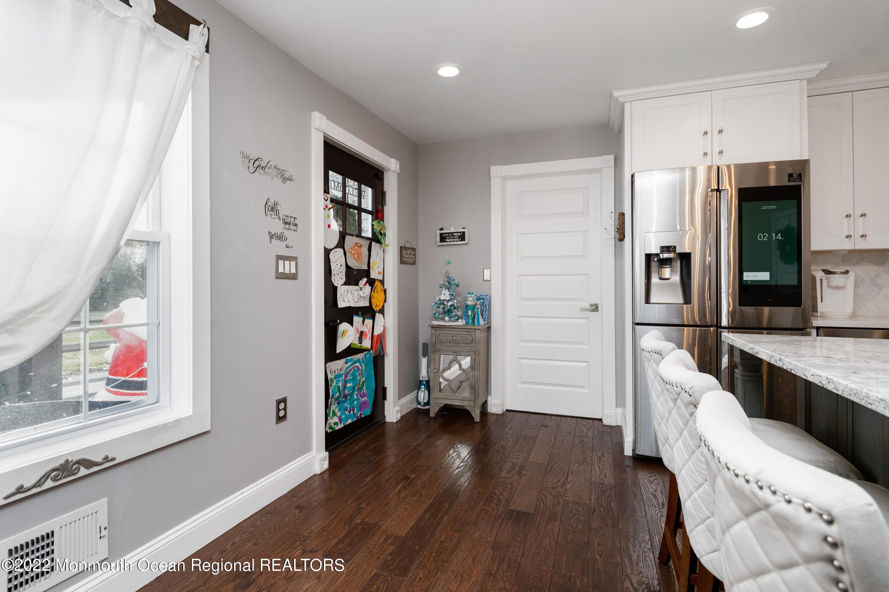 16 Holmdel Road Holmdel, NJ 07733 - Photo 4 of 28 02_16SHolmdelRd_32_Foyer_HiRes