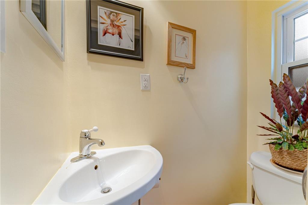 1056 Old Gate Road Pittsburgh, PA 15235 - Photo 15 of 25 Gallery Image 15