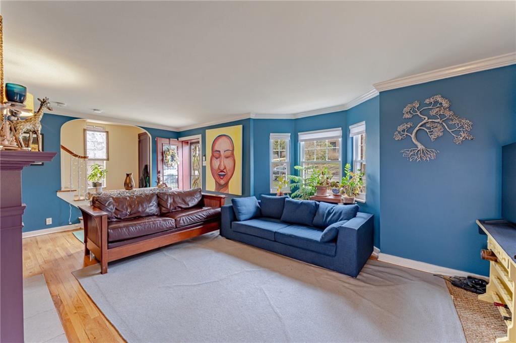 1056 Old Gate Road Pittsburgh, PA 15235 - Photo 5 of 25 Gallery Image 5