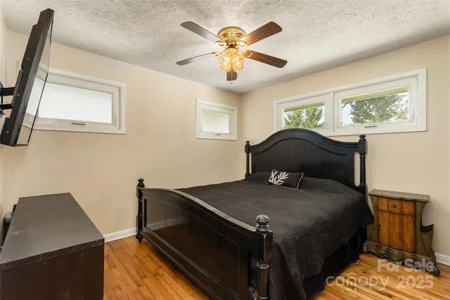 $399,999 | 68 Vandalia Avenue, Asheville, NC 28806