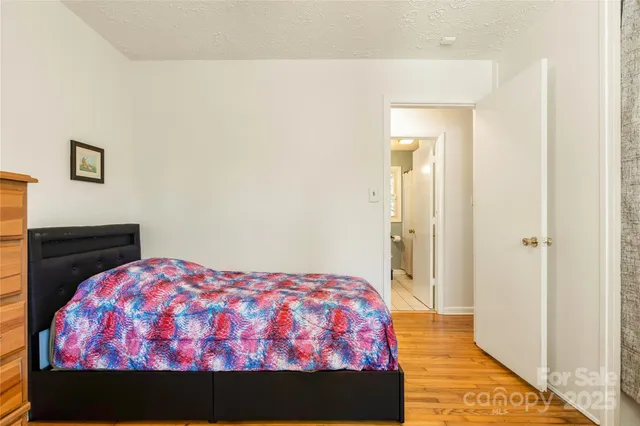 $399,999 | 68 Vandalia Avenue, Asheville, NC 28806