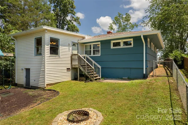 $399,999 | 68 Vandalia Avenue, Asheville, NC 28806