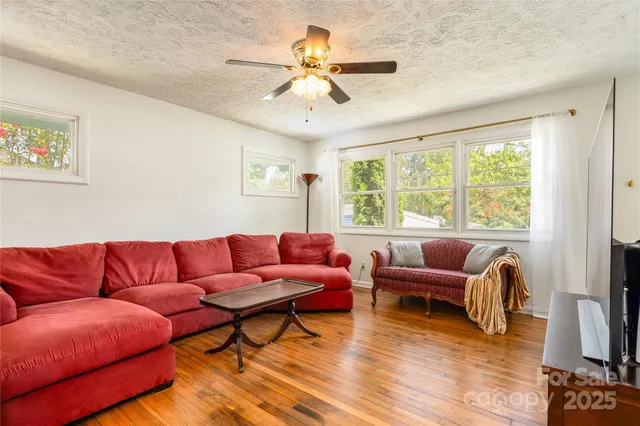 $399,999 | 68 Vandalia Avenue, Asheville, NC 28806