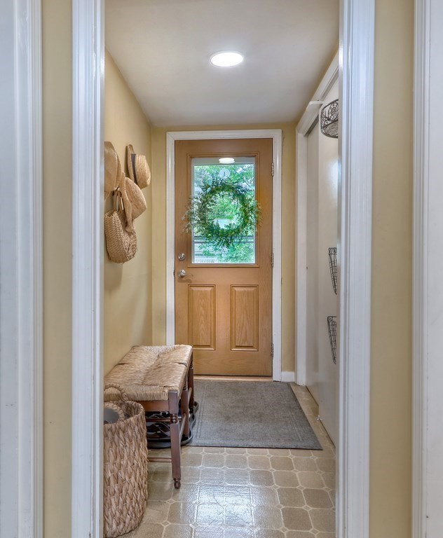 15 Willard Road Wakefield, MA 01880 - Photo 12 of 33