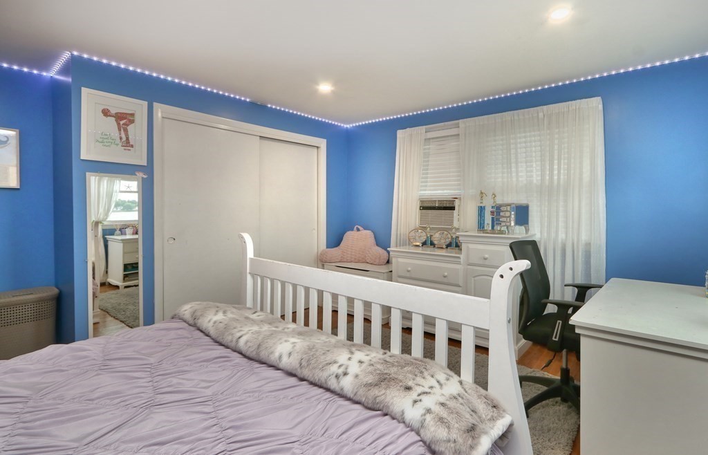 15 Willard Road Wakefield, MA 01880 - Photo 15 of 33