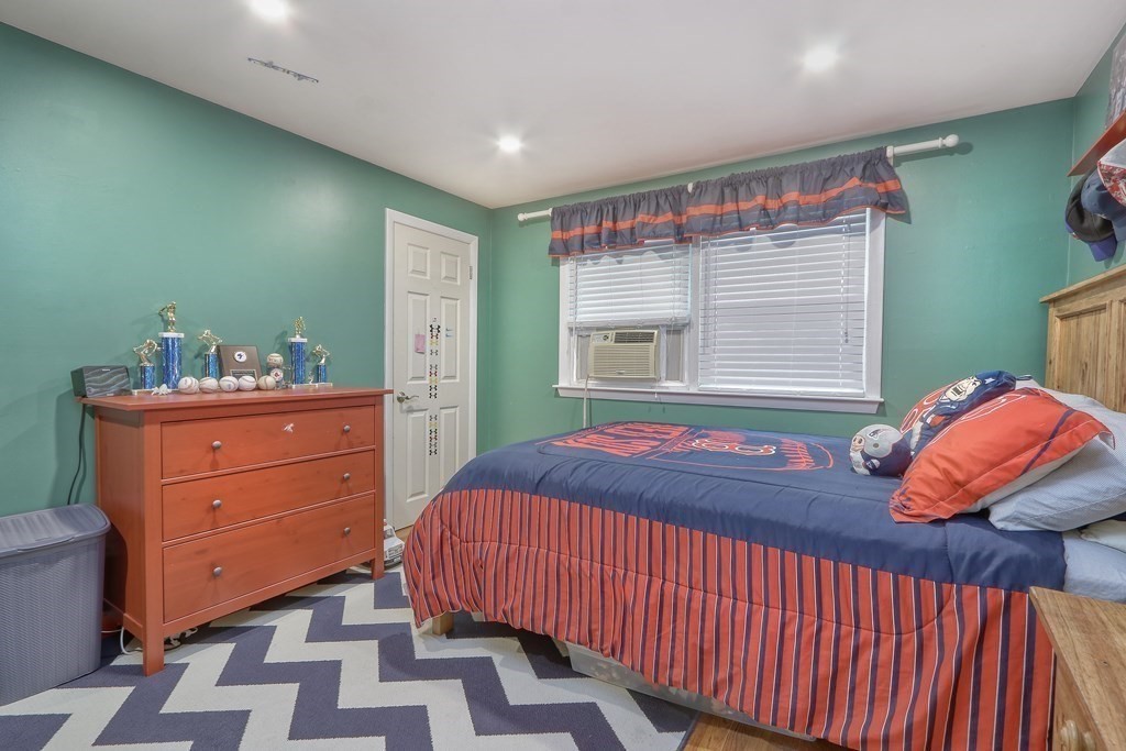 15 Willard Road Wakefield, MA 01880 - Photo 16 of 33