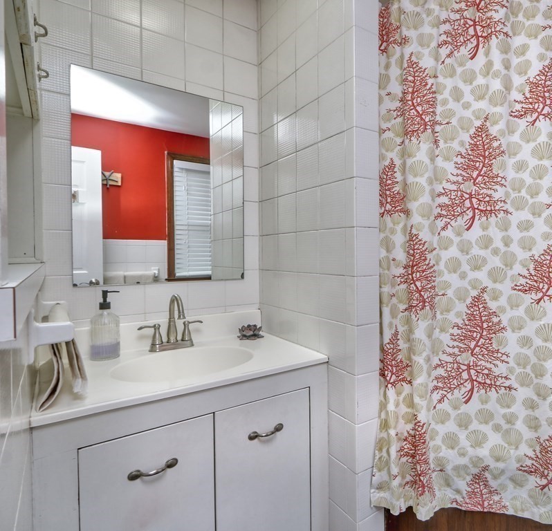 15 Willard Road Wakefield, MA 01880 - Photo 24 of 33