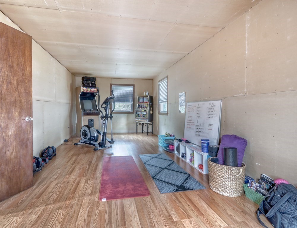 15 Willard Road Wakefield, MA 01880 - Photo 26 of 33