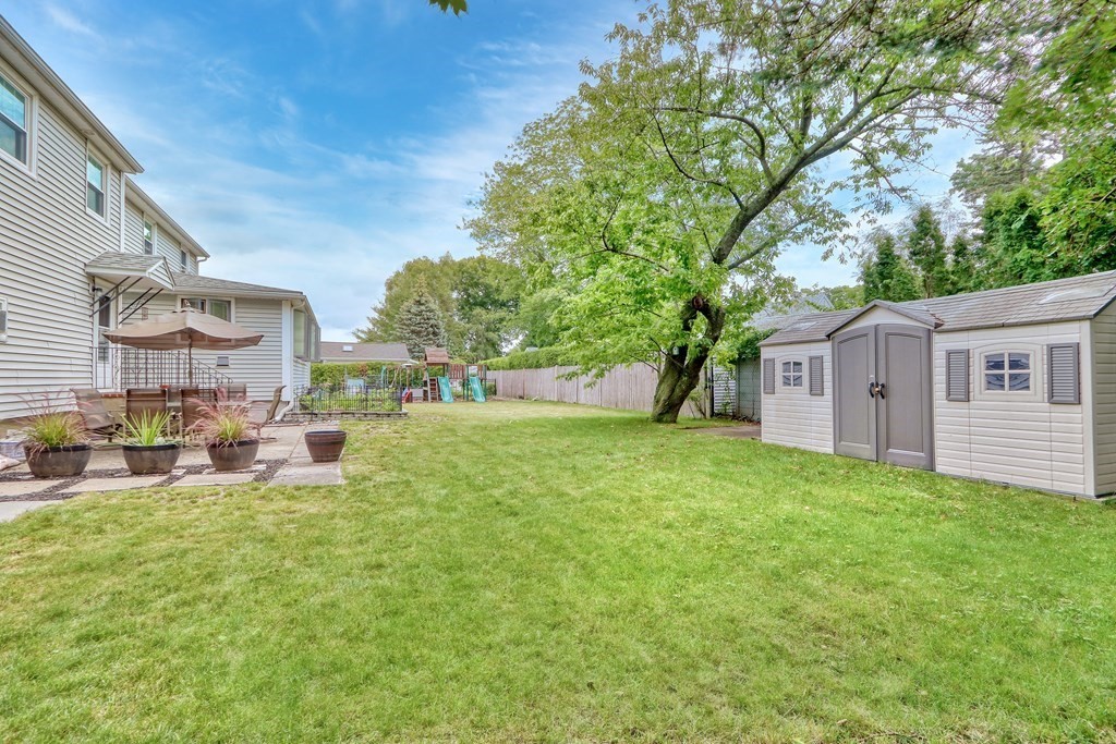 15 Willard Road Wakefield, MA 01880 - Photo 28 of 33