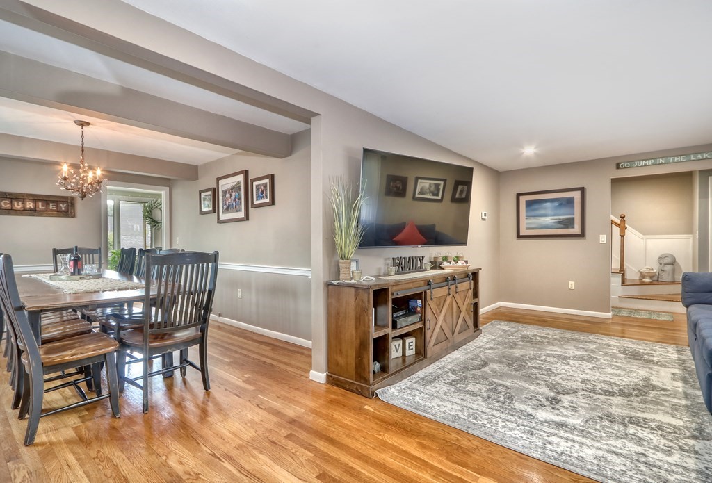 15 Willard Road Wakefield, MA 01880 - Photo 5 of 33