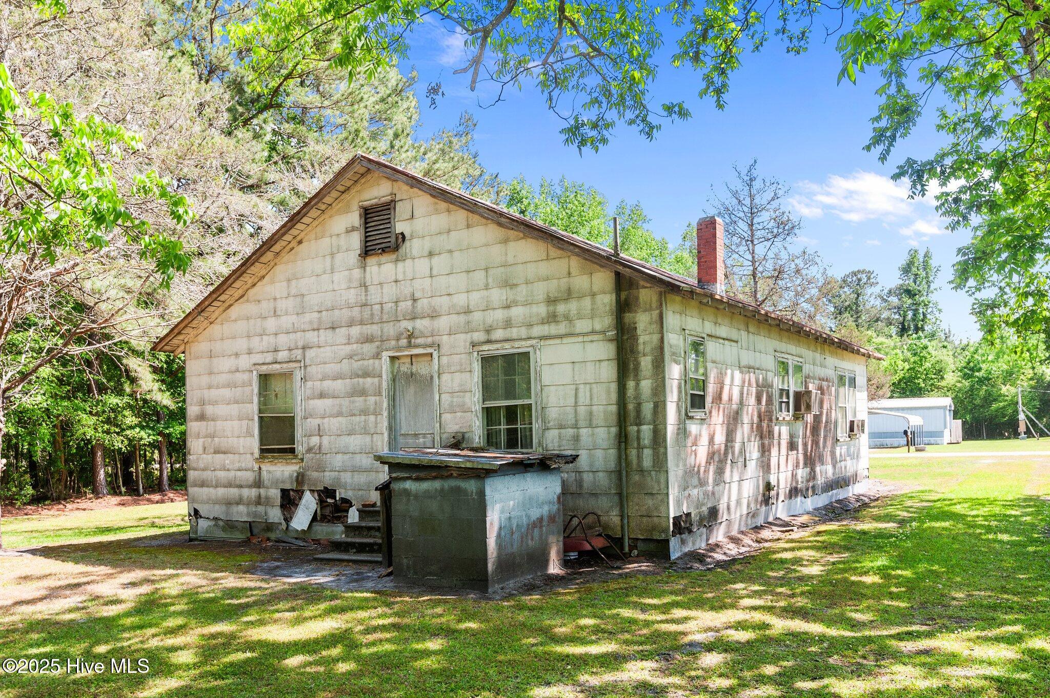 27 Cc Road Vanceboro, NC 28586 - Photo 33 of 50 33-web-or-mls-_DSC6640