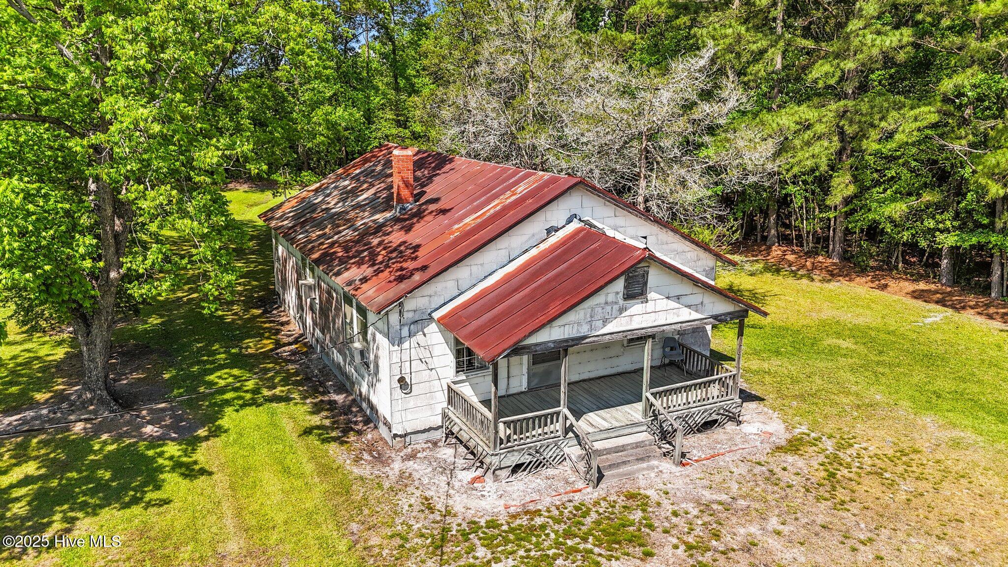 27 Cc Road Vanceboro, NC 28586 - Photo 37 of 50 37-web-or-mls-DJI_20250506151830_0756_D