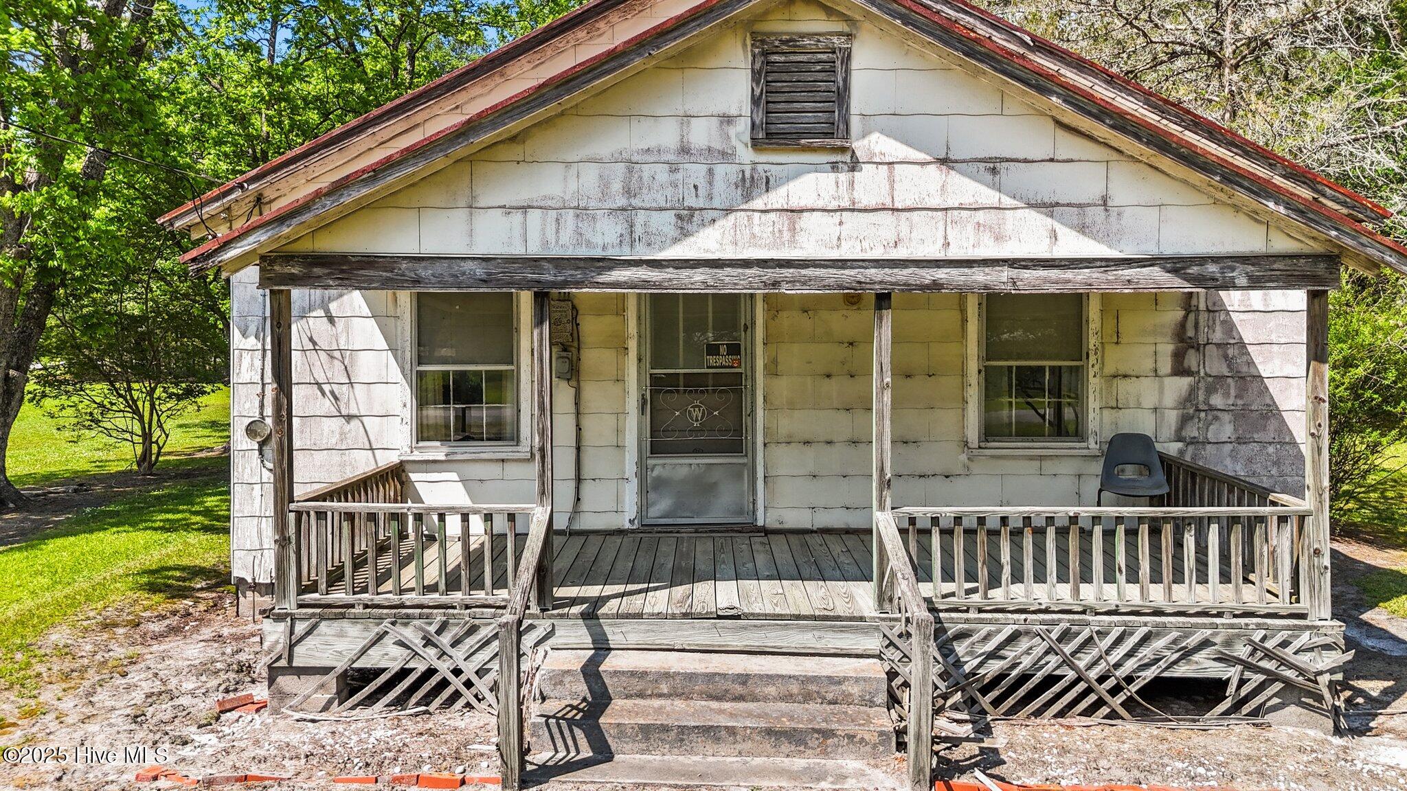 27 Cc Road Vanceboro, NC 28586 - Photo 4 of 50 4-web-or-mls-DJI_20250506151943_0758_D