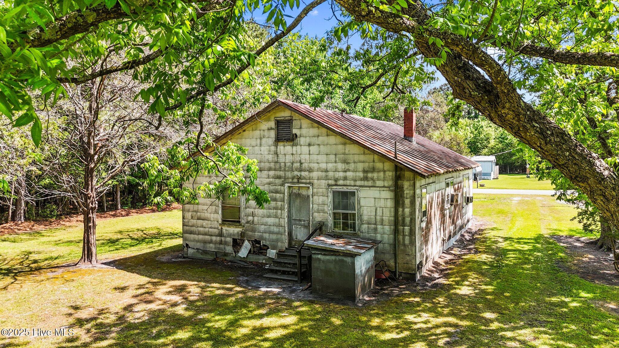 27 Cc Road Vanceboro, NC 28586 - Photo 41 of 50 41-web-or-mls-DJI_20250506152337_0762_D