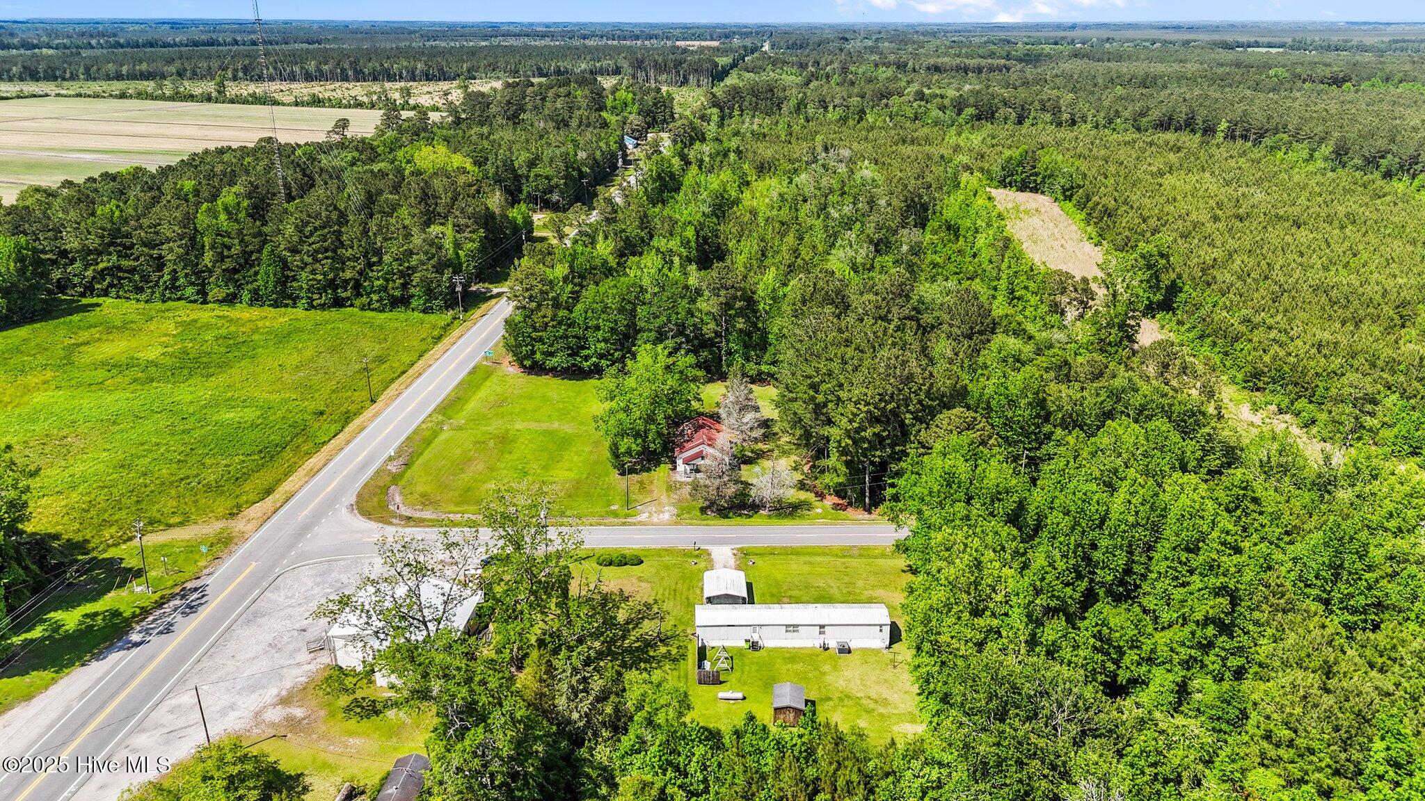 27 Cc Road Vanceboro, NC 28586 - Photo 44 of 50 44-web-or-mls-DJI_20250506152514_0765_D