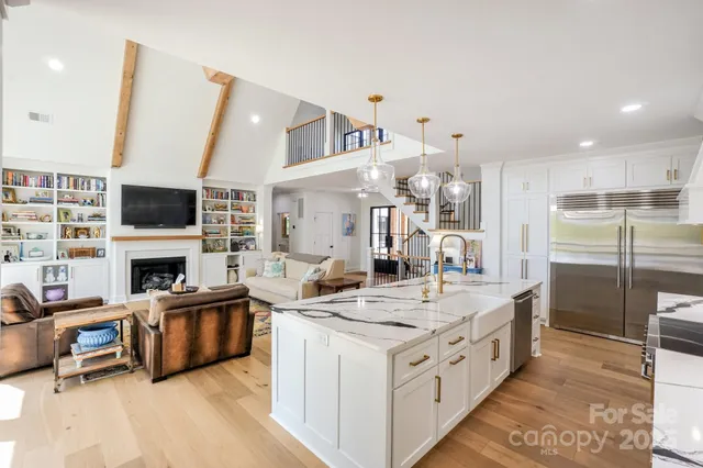 $2,500,000 | 153 High Hills Drive, Mooresville, NC 28117