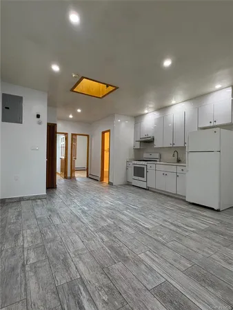 $2,700 | 42-16 Bell Boulevard, Unit 2 | Bayside