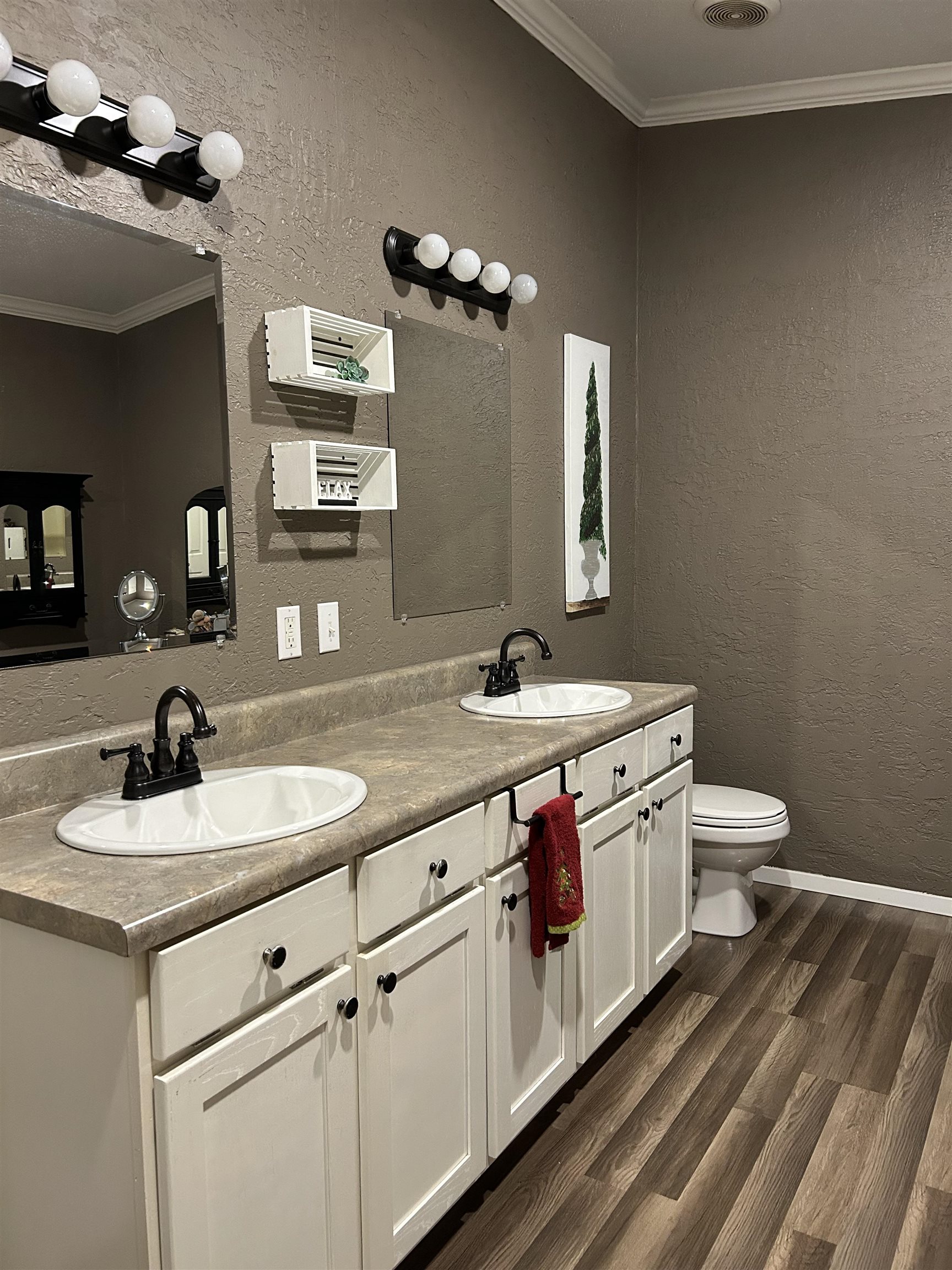885 Highway 138 Toone, TN 38381 - Photo 21 of 25 a bathroom with a sink and a toilet