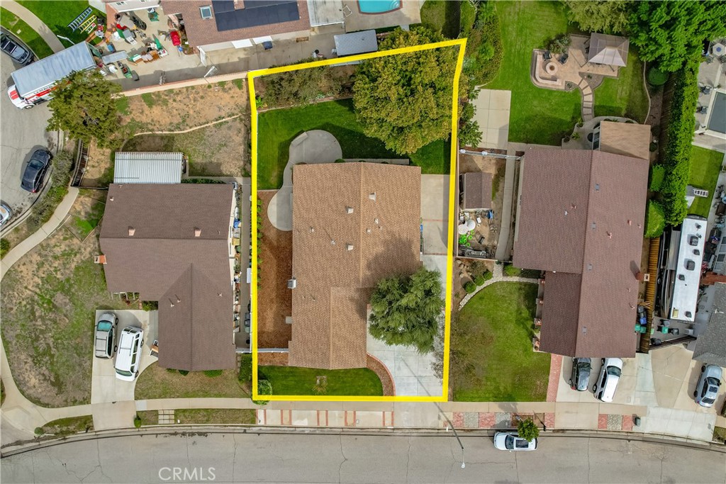 2108 Ardenwood Avenue Simi Valley, CA 93063 - Photo 3 of 33 an aerial view of a house with a garden