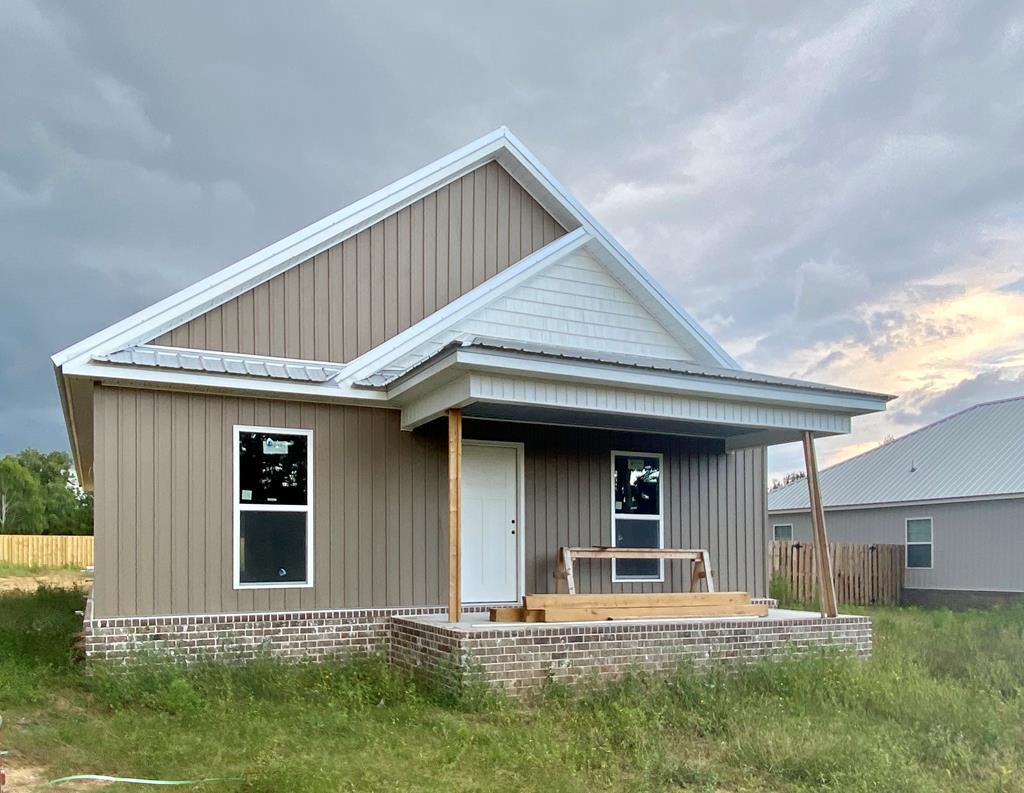 732 North County Road Slocomb, AL 36375 - Photo 1 of 1 Main View
