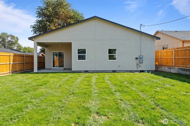 $394,900 | 509 South Main Street, Warden, WA 98857