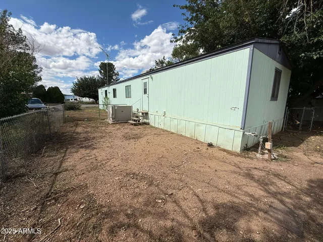 $900 | 4725 North Pioneer Place, Douglas, AZ 85607