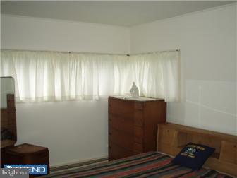 18 Beechtree Road Levittown, PA 19057 - Photo 7 of 11 Bedroom - Main