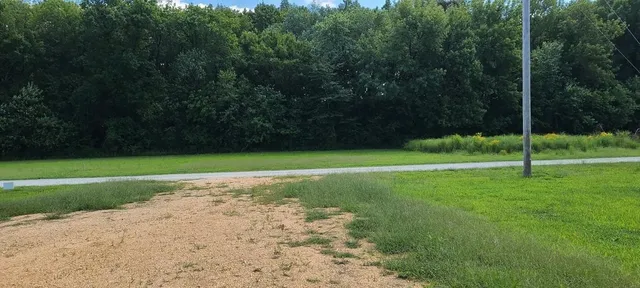 $135,000 | 5 River Front Drive, Clifton, TN 38425