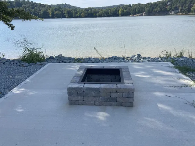 $135,000 | 5 River Front Drive, Clifton, TN 38425