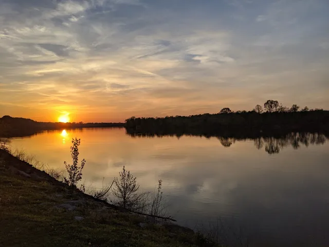 $135,000 | 5 River Front Drive, Clifton, TN 38425