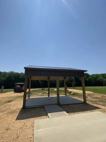 $135,000 | 5 River Front Drive, Clifton, TN 38425