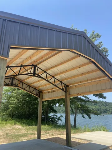 $135,000 | 5 River Front Drive, Clifton, TN 38425