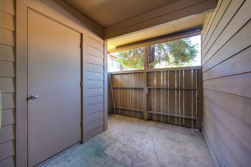 9160 Madison Avenue, Unit 57 Fair Oaks, CA 95628 - Photo 12 of 40 a view of a porch