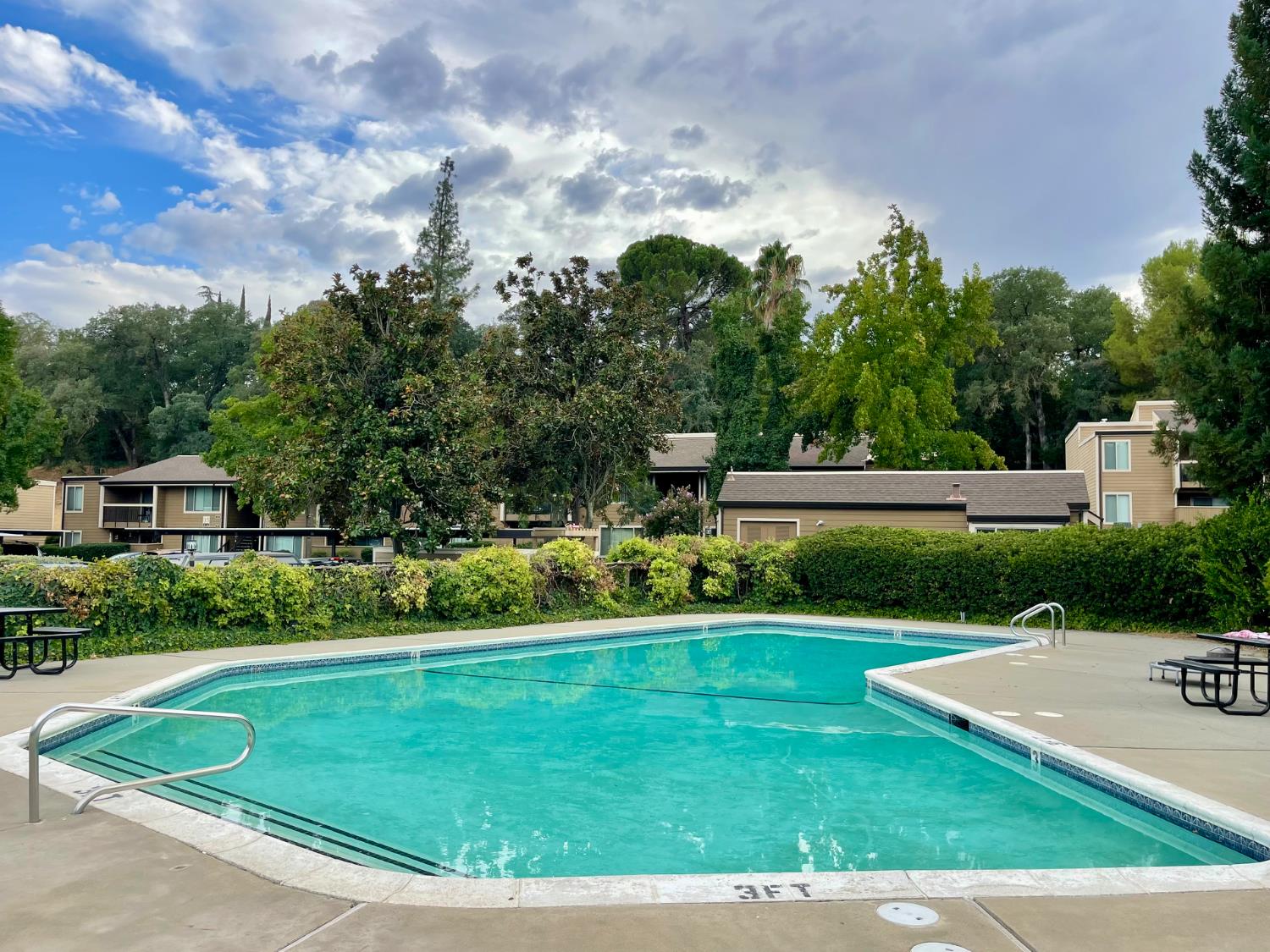 9160 Madison Avenue, Unit 57 Fair Oaks, CA 95628 - Photo 27 of 40 a view of a garden with houses