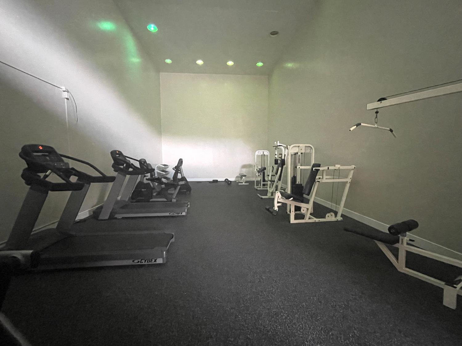 9160 Madison Avenue, Unit 57 Fair Oaks, CA 95628 - Photo 35 of 40 a view of a room with gym equipment