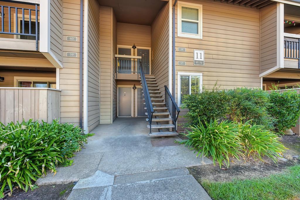 9160 Madison Avenue, Unit 57 Fair Oaks, CA 95628 - Photo 39 of 40 a view of a house with a yard