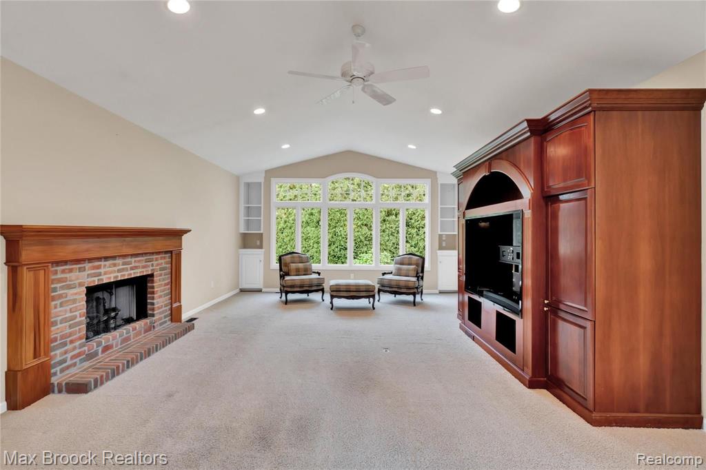 749 Leinster Road Rochester Hills, MI 48309 - Photo 13 of 42