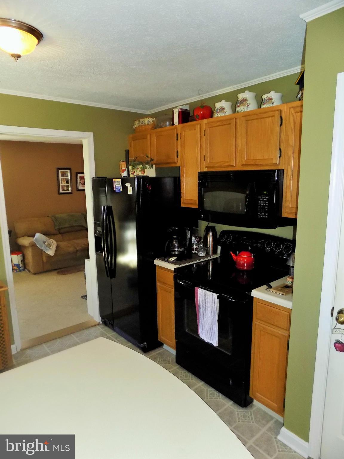 63 Declaration Drive Inwood, WV 25428 - Photo 7 of 22 Kitchen