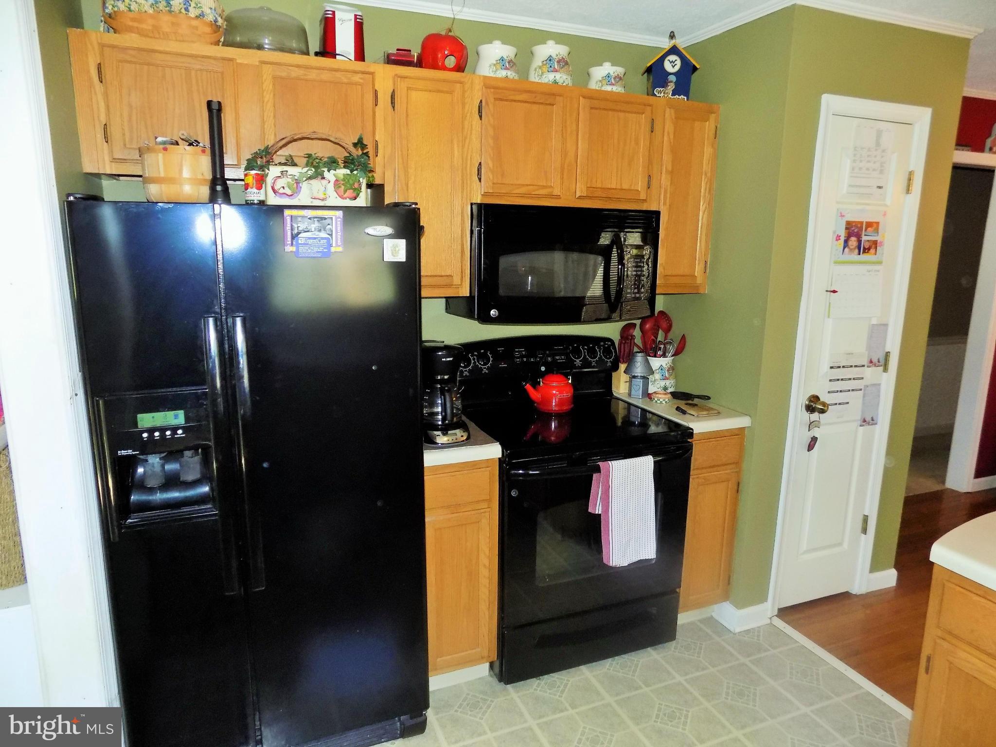 63 Declaration Drive Inwood, WV 25428 - Photo 8 of 22 Kitchen