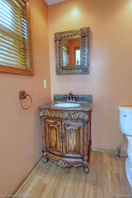 1536 Cook Road Grosse Pointe Woods, MI 48236 - Photo 11 of 39