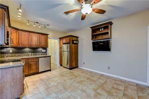 2210 Pearl Street, Unit 206 Austin, TX 78705 - Photo 4 of 15