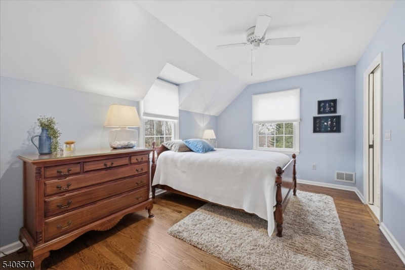 122 Old Stirling Road Warren, NJ 07059 - Photo 24 of 41