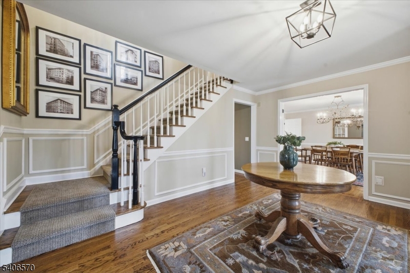 122 Old Stirling Road Warren, NJ 07059 - Photo 3 of 41