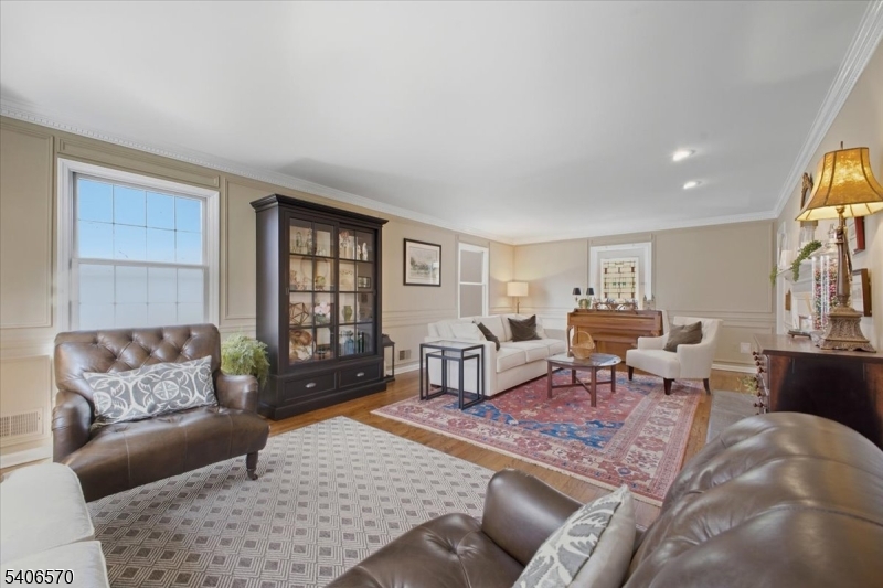 122 Old Stirling Road Warren, NJ 07059 - Photo 5 of 41