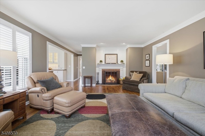 122 Old Stirling Road Warren, NJ 07059 - Photo 9 of 41