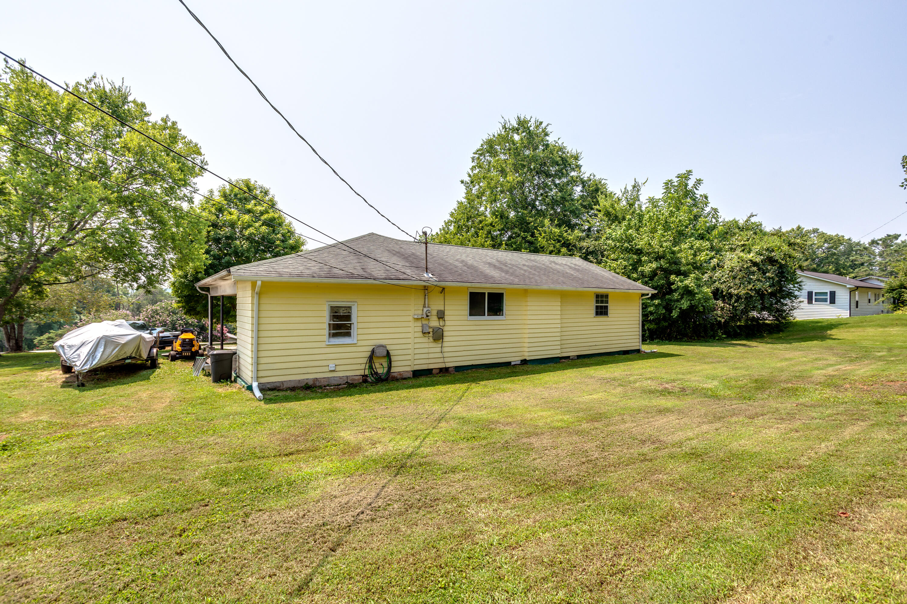 302 Lakeview Road Harriman, TN 37748 - Photo 23 of 24 023210723-3-302LakeviewRdHarrimanTN-SMAL