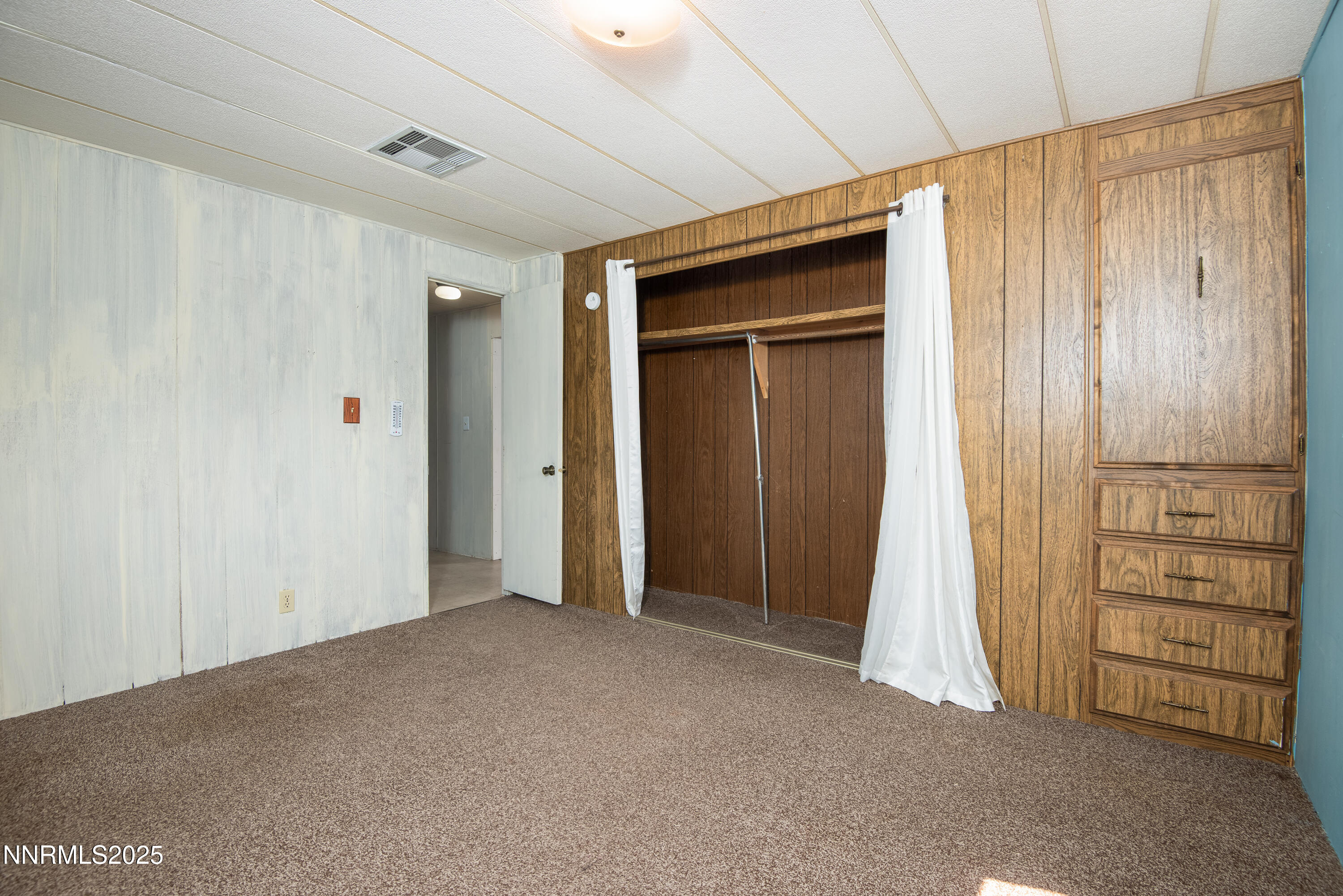 3821 Pebble Road Topaz Ranch Estates, NV 89444 - Photo 16 of 33 3821 Pebble Rd-40