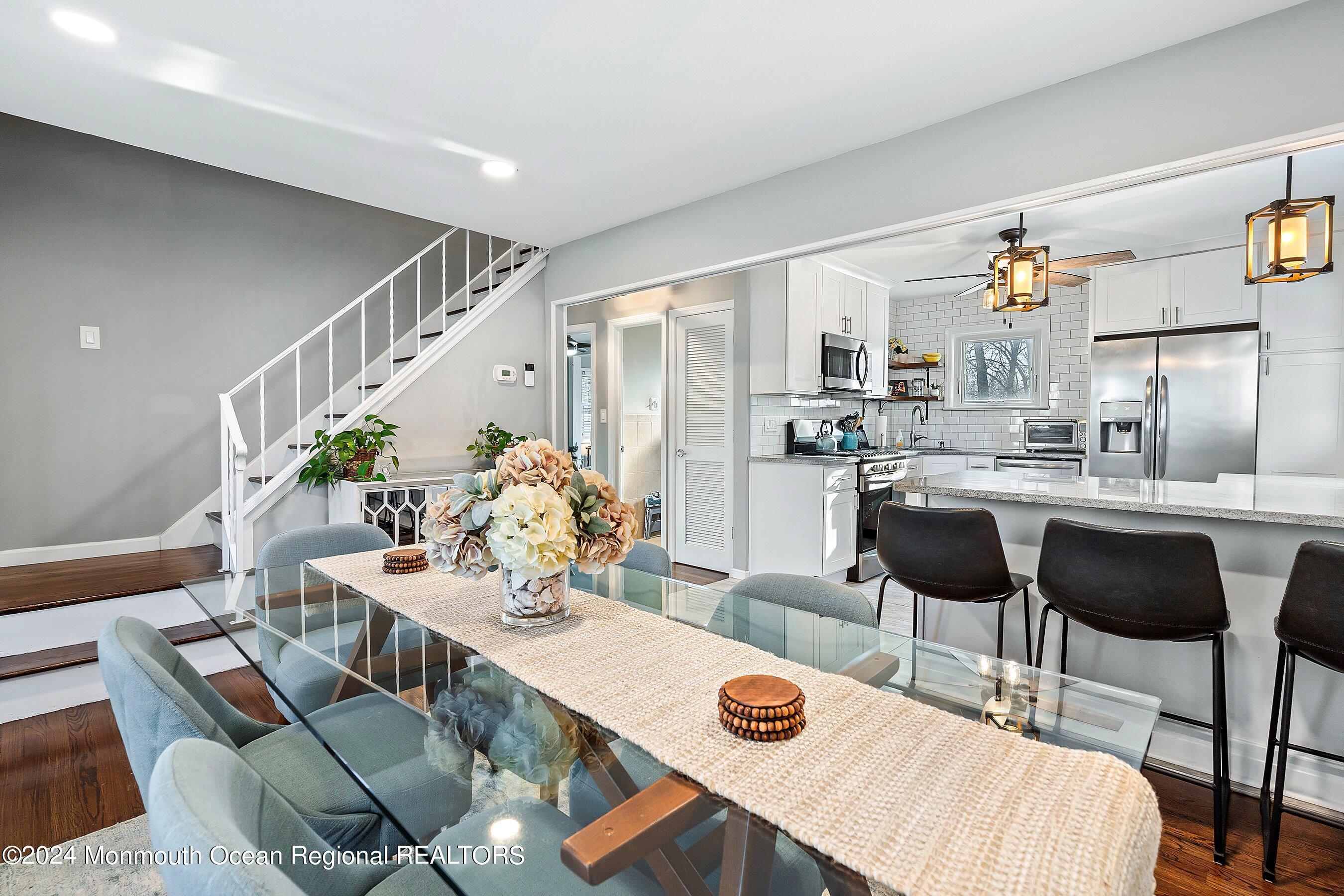 265 Edgeview Road Keyport, NJ 07735 - Photo 3 of 32 09-Dining 1B