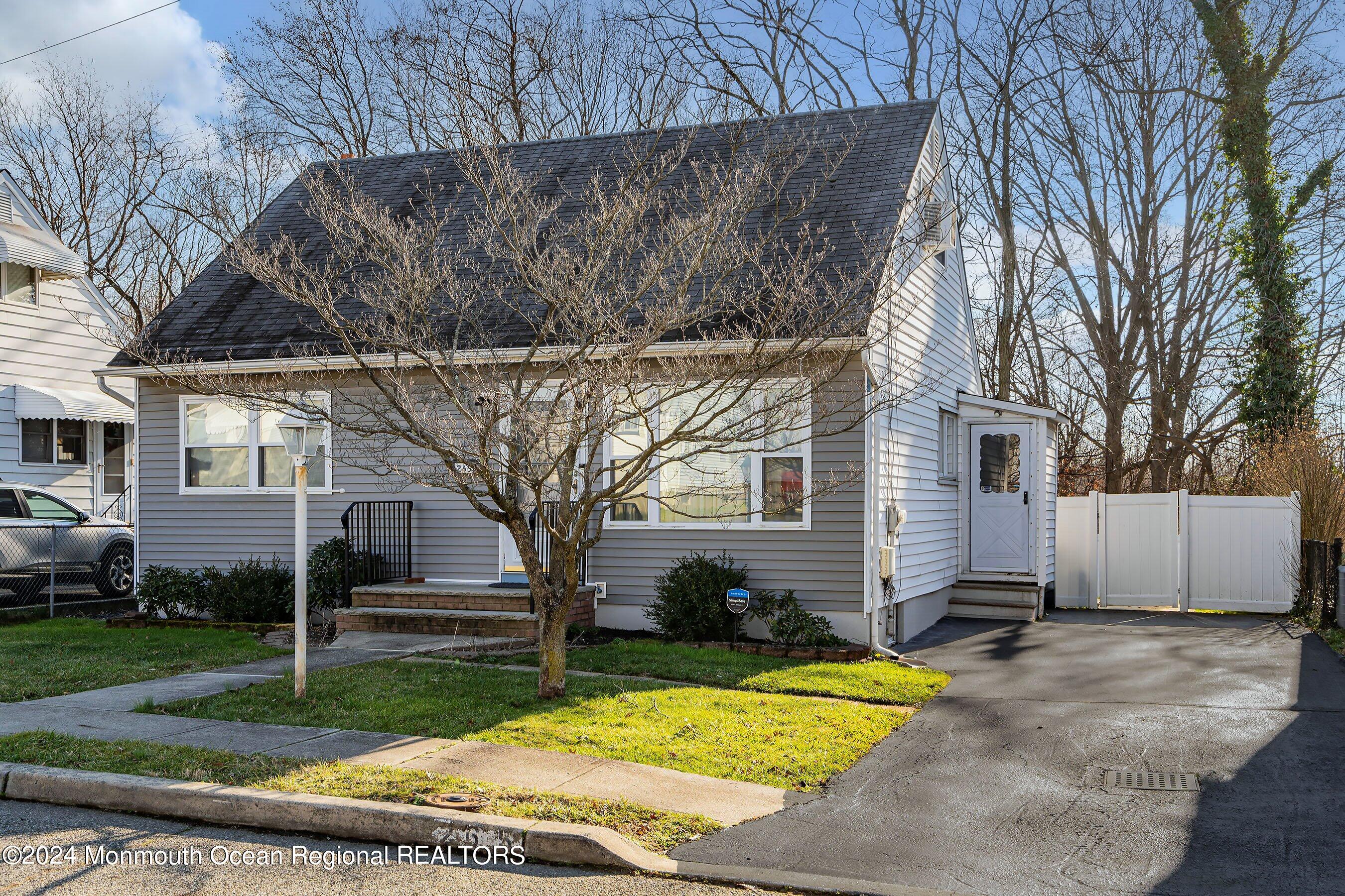 265 Edgeview Road Keyport, NJ 07735 - Photo 31 of 32 06-Front Right 2